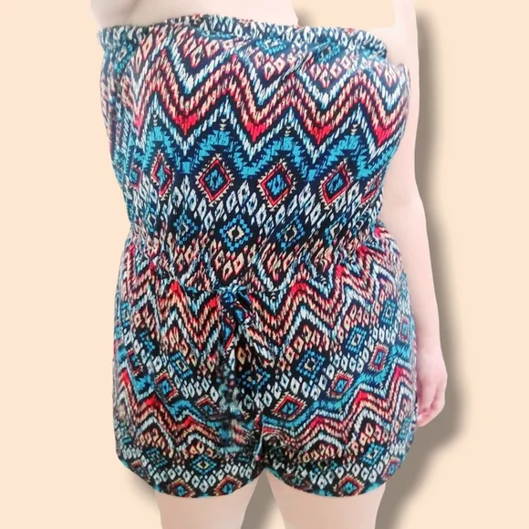 Eye Candy | Cool-Toned Patterned Romper/Jumpsuit | Size 1X Large | NEW | NWOT |โ - Picture 3 of 8